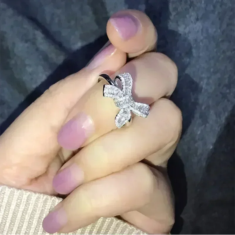 Anéis Femininos Huitan com Gra - Luxury Lifestyle Jewelry avaliação e preço